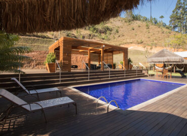 Casa com piscina em Marechal Floriano